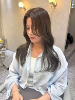 ジーナ 天神(Zina)&nbsp;韓国ヘア/レイヤーカット/顔周りカット/グレージュカラー