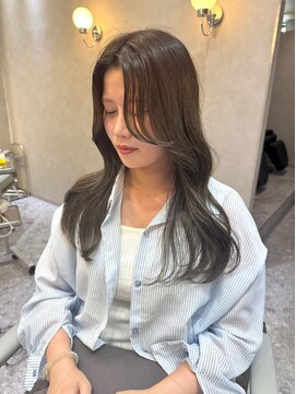 ジーナ 天神(Zina) 韓国ヘア/レイヤーカット/顔周りカット/グレージュカラー