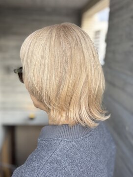 シルフィ(sylph) マッシュウルフ.ミルクティーベージュ.白髪ぼかし