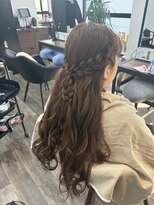 ヴィアン(Vian)&nbsp;ヘアセット　ウェーブハープアップ