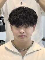 オーバル ジングウマエ(OVARL jingumae)&nbsp;韓国風波巻きシャドウパーマラウンドマッシュ
