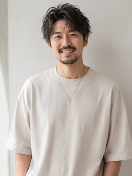 リリアーナ(LILIANA) 池袋 ツーブロック サーフカール アップバング センターパート