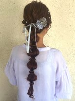 プリモ ココ 鍋島店(Primo coco.)&nbsp;お呼ばれヘア 結婚式 編みおろし 三つ編みヘア ヘアセット