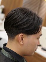 ザ チョップ ショップ ハラジュク(THE CHOP SHOP HARAJUKU)&nbsp;原宿渋谷理容室テーパーフェードカットメンズセンターパート