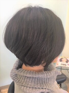 ヴァニラ(Vanilla) ショート＃グラデーション＃ボブ