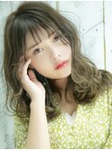 ゆるふわウェーブ 小顔愛されロング フォギーベージュ
