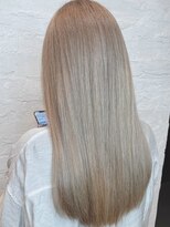 クラシコ ヘアー(CLASSICO hair) ハイトーンニュアンスベージュ