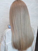 クラシコ ヘアー(CLASSICO hair) ハイトーンニュアンスベージュ