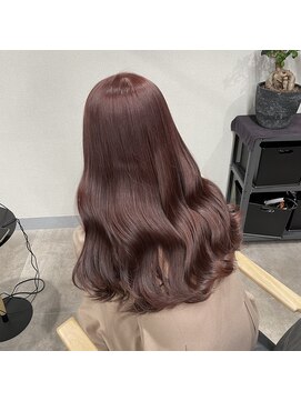 オグジュアリー 表参道(aux.) 秋にぴったりピンクブラウン