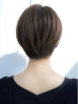 エインアンリー 表参道(AIN.ANLY.) 前髪なし大人ショート30代40代50代 【AIN.表参道】川原大地