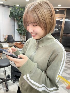 ブリック(brique) ハイトーンショートボブ