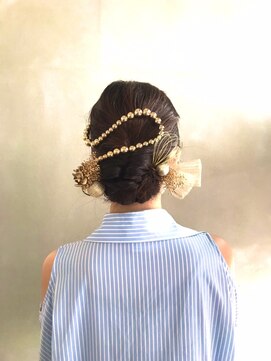 和装にも洋装にも◎大人華やかシニヨン