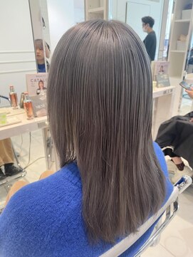ヘアーアンドメイク ニューヨークニューヨーク 姫路店(Hair&Make NYNY) ペールシルバーカラー