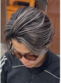 ホワイトシルバーグレーバレイヤージュツーブロセンターパート