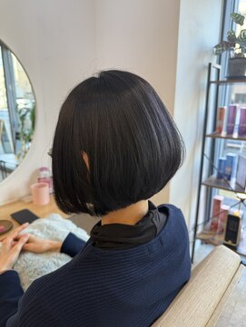 ブルーム(BROOM) 前下がりボブ