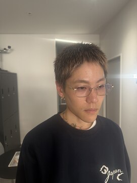 ナンバー 竪町(number+) スパイキーショート