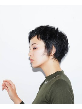 ニル(NiL) NiL　ベリーショート　ブルージュ　うぶバング　眉上アッシュ