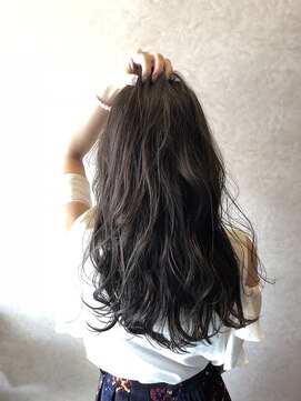 ラフィージュジャパン(RAFFIGE JAPAN) グレージュカラー/斜めバング