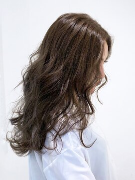 ルッツ (Lutz hair design) エメラルドグレー