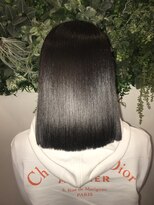 アールサロン アオヤマ(Rr SALON AOYAMA) プラチナミネコラ