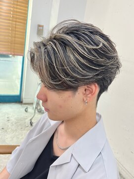 ミラリー トウキョウ(Mirareee Tokyo) 20代30代40代◎メンズハンサムショート×ホワイトメッシュ