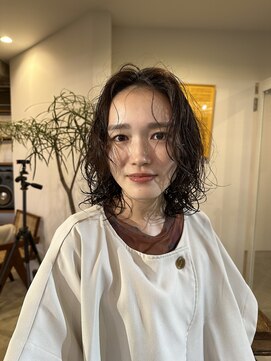 ガタカ(GATTACA) 根本からゆるめパーマとウルフ［RYO］