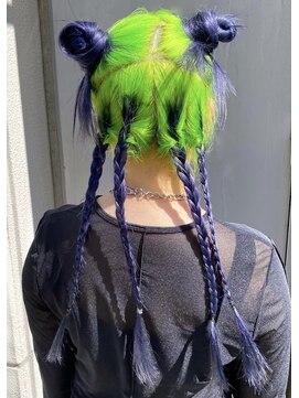 リッチ(RITZY) 【RITZY】ネオングリーン・ルーツカラー・ヘアアレンジ