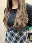 ブリーチなしのハイトーンにレイヤーカット♪