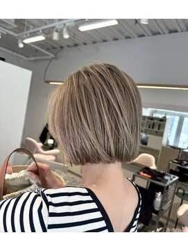 ブリーチ(bleach) ブロンドボブ