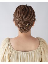 ヘアセット専門サロン by OKINAWA WATABE WEDDING 北谷店&nbsp;ボブでもOK！華やかアップ×金箔アレンジ
