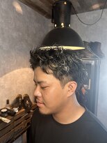 アンド(&)&nbsp;スパイキーショート