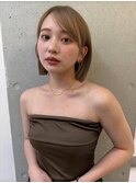《SOYON》スリークボブと斜めバング
