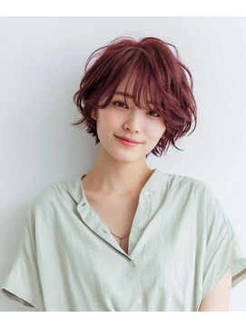 柔らか質感の大人可愛いピンク系ーショート