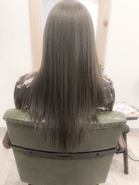 アール(R+) ブルージュアッシュ