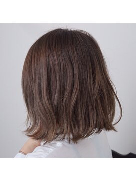 ルルクス ヘアーサロン(LuLux) 艶感重視!外ハネスタイル