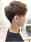 メンズアップバングツーブロック刈り上げショート