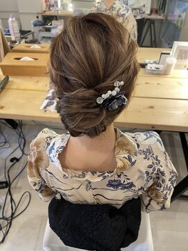 ヘッズ(HEADZ) アップヘア