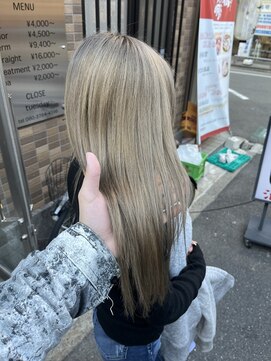 ベルヘアーデザイン 堺東(Belle hair Design) グレージュ/ファイバープレックスブリーチ
