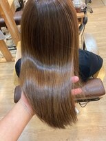 グランバイ アトリエドングリ(Grand × AtlierDonguri) お客様髪質改善データ1092(アッシュベージュ)