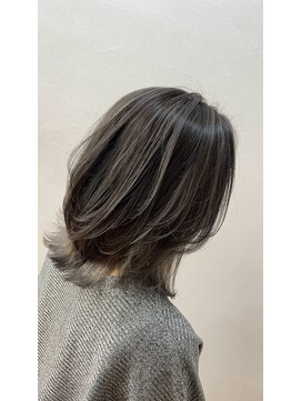 インパークス 町屋店(hair stage INPARKS) ミディアムレイヤー／ブリーチカラー
