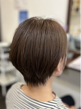 ヘアアトリエ シャイニィ(hair atelier Shiny)の写真/【どの角度から見ても綺麗なシルエット♪】一人ひとりの骨格&髪質に合わせたカットで再現性の高いstyleに◎