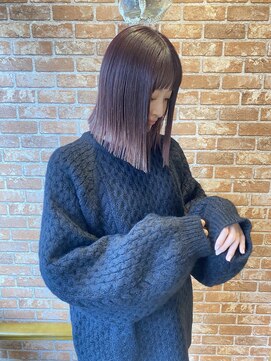 ルアナ ヘアメイク(Luana hair make) レッドブラウン×切りっぱなしロブ