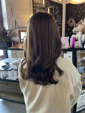 アイドットシーオー(i.co) くすみオリーブカラー