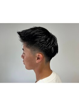 学割U24クーポンあり！周りの視線を惹きつける、周りと差が付くStyleを提案。イメチェンもお任せ♪