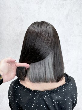 デミヘアー(Demi hair) シルバー×インナーカラー