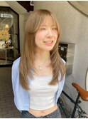 ブリーチカラー/ブロンドベージュ/シャギーレイヤー
