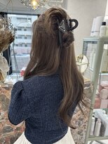 ツキ 横浜店(tuki)&nbsp;ブリーチなしダブルカラー【オリーブグレージュ】