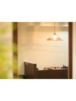 定期的なメンテナンスが必要なカットカラーをお手頃価格で♪2回目以降も使えるクーポンで、長く通いやすい!