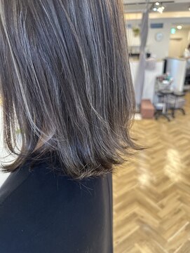 エルア(elua) ホワイトベージュハイライト！！