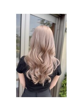 ヘアデザイン シュシュ(HAIRDESIGN Chou Chou produce by ORANGE) ブリーチWカラー